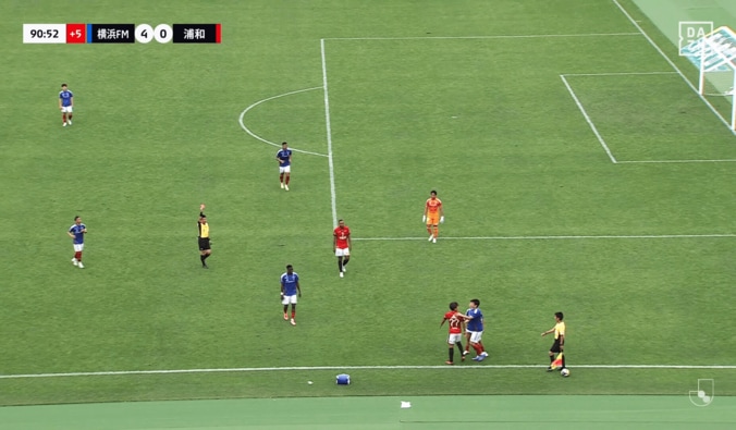 金子にはレッドカードが提示された