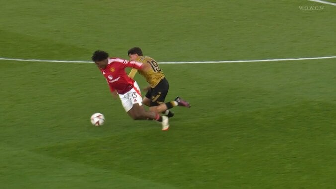 【映像】カバーに入れる距離？際どいドグソ判定の場面