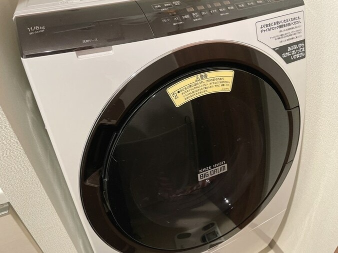  恋愛マスター・くじらの妻、信じられないほど臭う洗濯機に困惑「月一で洗浄してるのに」  1枚目