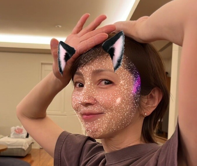  渡辺満里奈、娘がアプリで撮影したすっぴんショット「これ、ド、ド、ドすっぴん」  1枚目