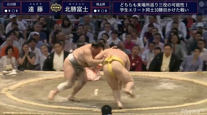【連続画像】遠藤が土俵際で見せた“技能賞”ルーレット