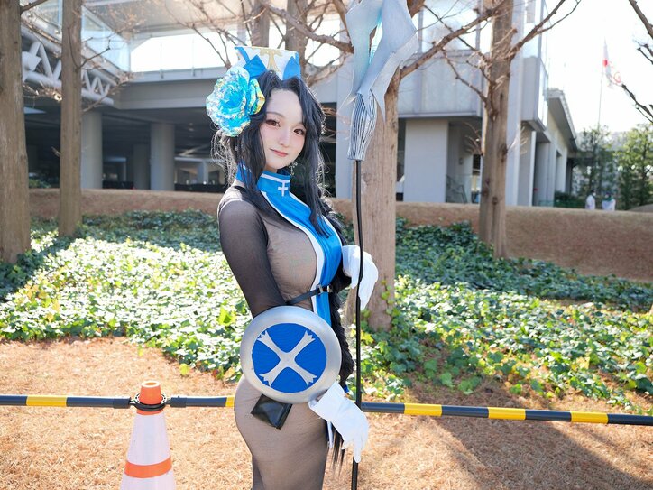 【写真・画像】『勝利の女神：NIKKE』メイデン：アイスローズコスプレ　1枚目