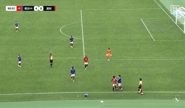 金子にはレッドカードが提示された