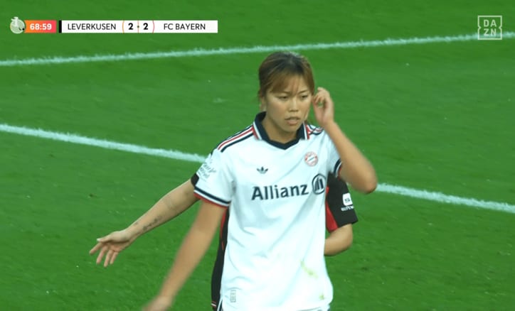 【写真・画像】「お見事」バイエルン谷川萌々子の“30mスルーパス”が美しすぎる!決勝点プレアシストに騒然「ビビった」「素敵だね」 1枚目