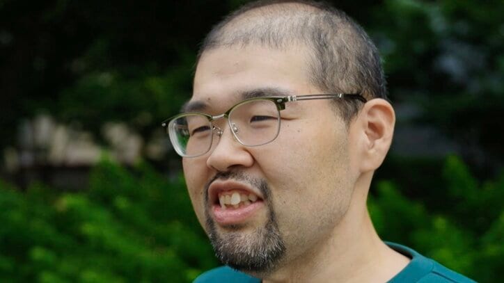【写真・画像】「こういう状態なので…」 38歳元子供部屋おじさんがウィッグで別人級イメチェン 「めっちゃいい」「似合う」の声 1枚目