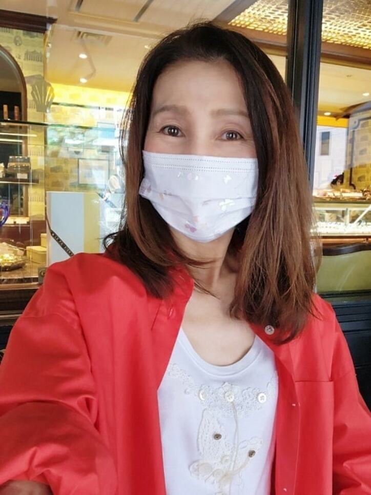  武東由美、娘に驚かれるルイ・ヴィトンの品「『それまだ着てるの？』と」 