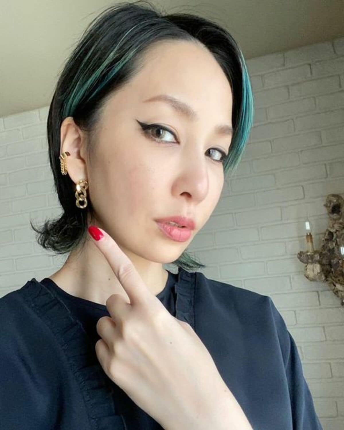 ごちゃっとつけるの好き！」中島美嘉、お気に入りのアクセサリーを紹介