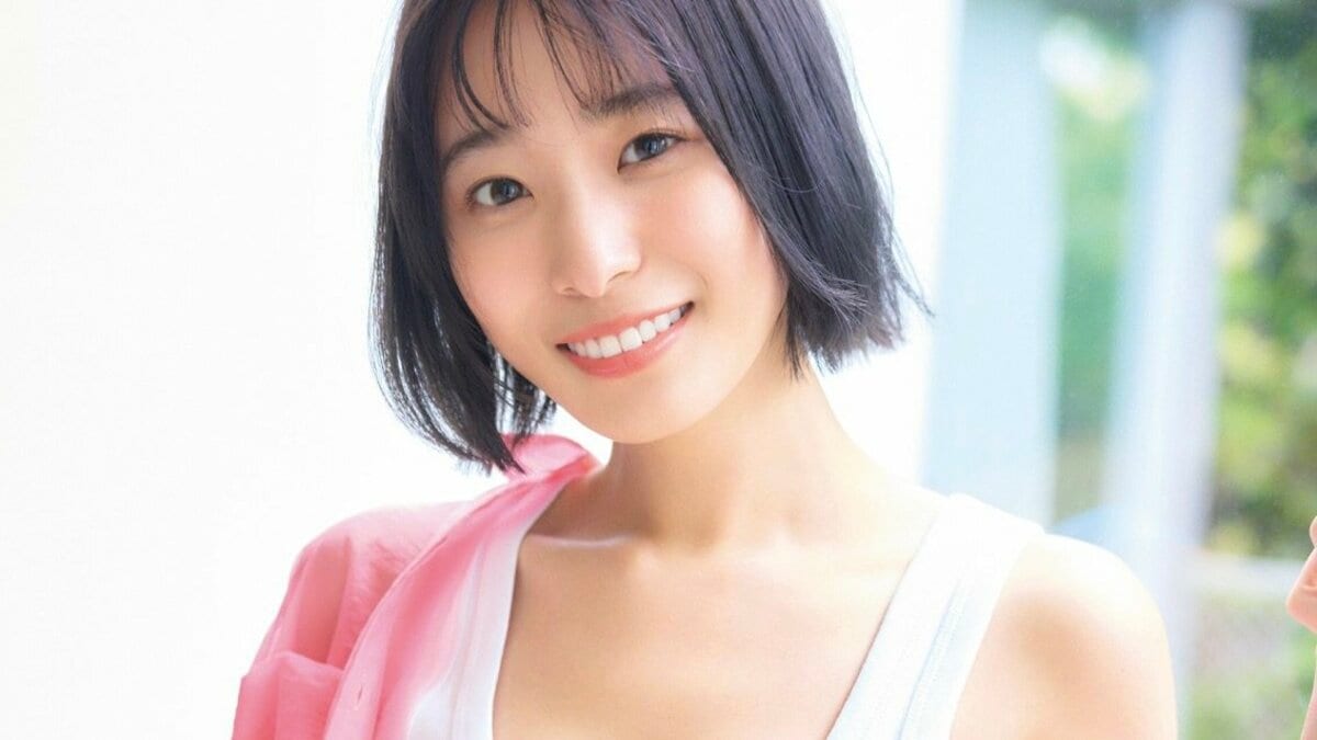 話題の気象予報士”今井春花、『ヤンマガ』初登場で天真爛漫な魅力の