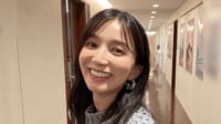芹那 キュートなしま模様ビキニで美ボディー披露「可愛すぎる」と話題