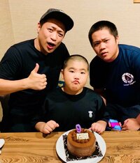 はなわ『今日は、三男・しょうり君の誕生日(^-^)』