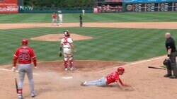 大谷翔平の痛烈打球でホームインした“イカちゃん”の勢い良すぎる超ロングヘッドスライディング　ファンも「ベラのヘドスラすき」