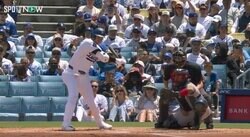 一体、どうなってるんだ…！？ 大谷翔平、中継カメラがとらえた決定的瞬間　ありえない“目の動き”にファン騒然「めっちゃ見て狙ってる」「データ野球を超越した存在」