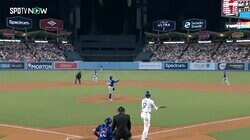 大谷翔平の驚愕16号2ランで内野手まで“確信歩き”　「エグいの打ったw」衝撃の一発に痛快リアクション