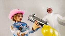 元セクシー女優という経験を作品に落とし込むアーティスト HOSHIMI RIKA、「0.02mm越しのアイラブユー」をリリース & MVも公開！