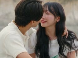 紅白出場の美人アーティスト、イケメン俳優と堂々キス「大好き」