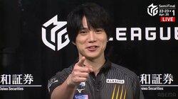 勝利の決めポーズ「もう一回いいですか？」とまさかのリテイク 解説陣も爆笑不可避「あんな言い直しあります！？」／麻雀・Mリーグ