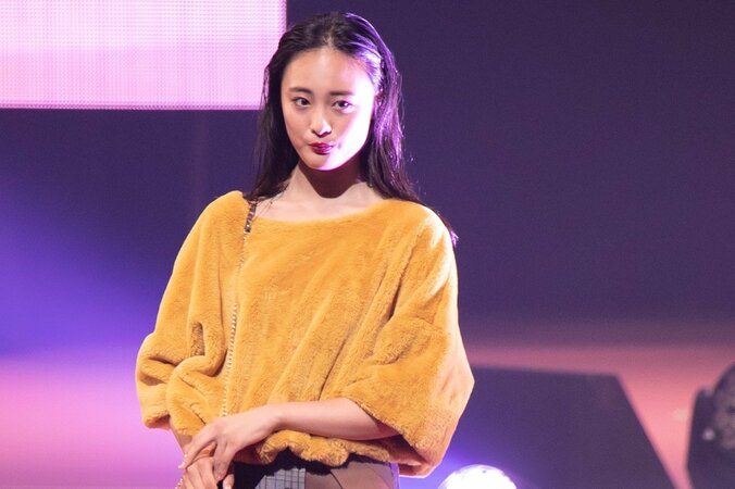 竹内涼真＆浜辺美波、新田真剣佑のサプライズ登場に大歓声！ -Seventeen 夏の学園祭2018【画像集】 4枚目