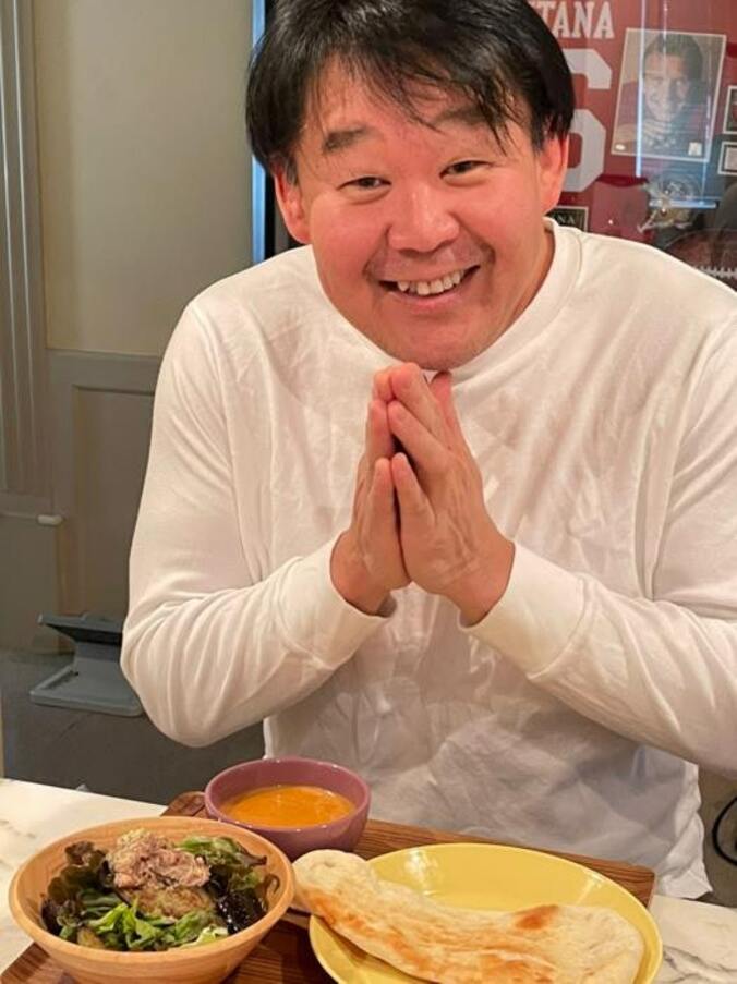  花田虎上『コストコ』品を使ったランチを公開「美味しそう」「本格的」の声  1枚目