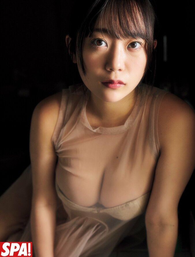 佐野なぎさ、「グラビアン魂アワード2025」リリー・フランキー大賞受賞記念撮り下ろしグラビア 『週刊SPA！』 2枚目