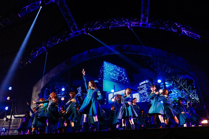 欅坂46、笑顔と涙あふれたラストライブで5年間の歴史に幕 新たな坂を駆け上がる“櫻坂46”が誕生