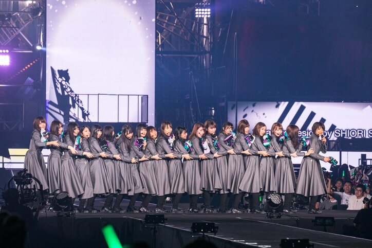 平手友梨奈・志田愛佳が不在の欅坂46、全員で取り組んだ2周年ライブ