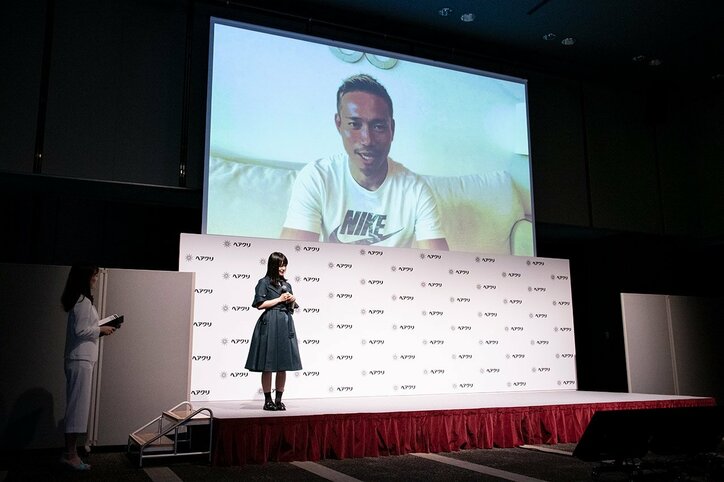 「健気な姿、かわいかった」長濱ねる初ソロCMに長友佑都がコメント寄せる