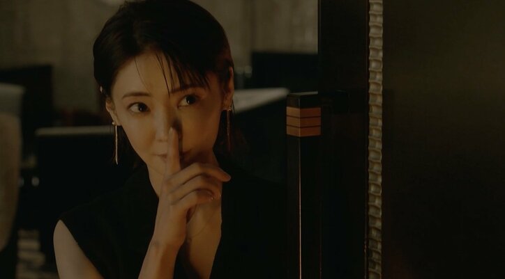 【写真・画像】みんなで食事をするも「大勢で食べた方が美味しいなんていうのは不合理」男っ気ナシの“愛すべき変人”、波留にキャラに反響「我が道を行く波留」　2枚目