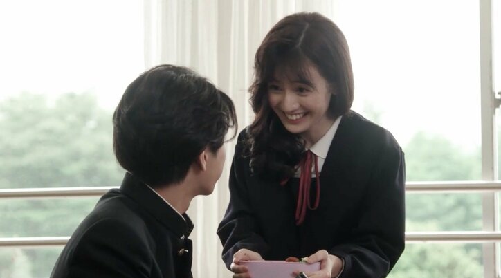 お弁当で必死にアピール！JK時代の礼香のピュアな一面にキュン『L 礼香の真実』