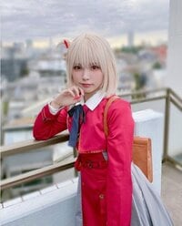 Liyuuが「リコリス・リコイル」錦木千束コスを公開！「実写出れるね」「完成度抜群」とファンうっとり