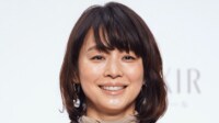 生活感あふれる自宅が話題・石田ゆり子(55)インテリアでくつろぐ“家族”公開「やはりセンスいい」「絵になるなぁ」などの反響