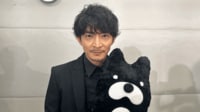 津田健次郎 10年ぶり写真集を“ささやきボイス”で紹介 