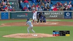 「捕球音やばすぎ」「朝から目が覚めた」山本由伸、超ファインプレー！一瞬の美技に敵味方関係なくファン総立ちで大歓声