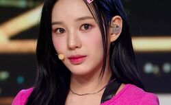 「バービー人形みたい！」「めちゃくちゃかわいい」17歳練習生、ミニスカ衣装のパフォーマンスでランキング1位の練習生に逆転勝利！完璧パフォーマンスに審査員が衝撃