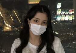 Nizi Project出身・モモカ（平井桃伽）、韓国人男子とのデートで訪れたソウルの夜景写真を公開「世界一可愛い」「ファッションもオシャレ」とファン絶賛