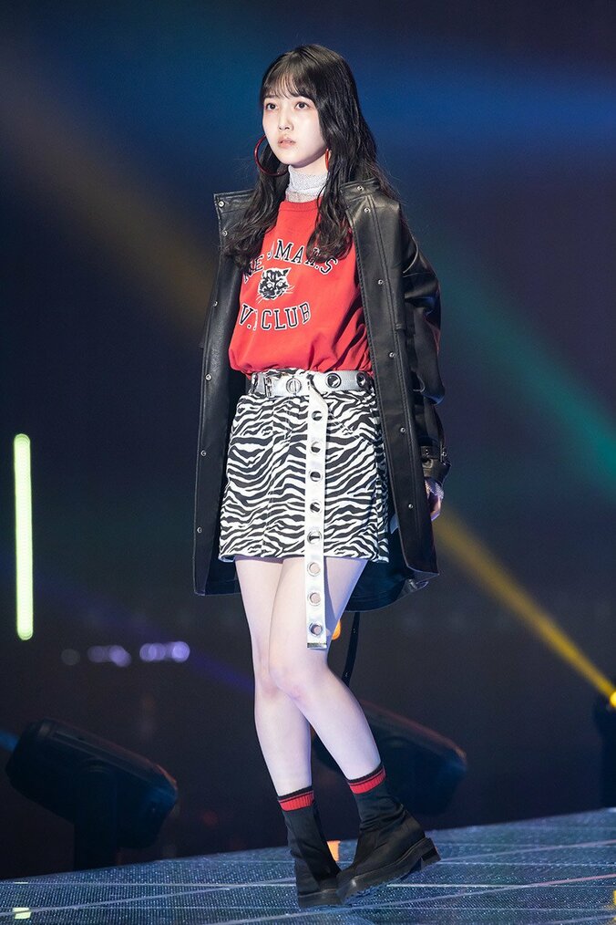 遠藤さくらが春らしい装いでキュートに微笑む＆金川紗耶がランウェイデビュー、乃木坂46がTGCに登場【画像集】 9枚目