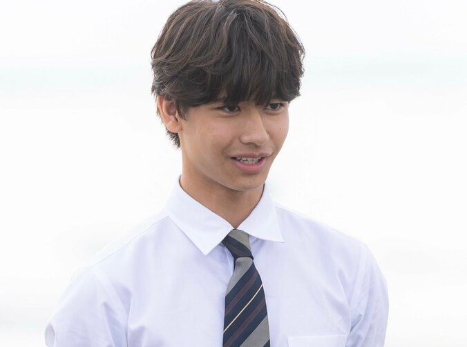オクテ男子、かわいすぎる清楚系JKと告白成立で熱烈ハグ！