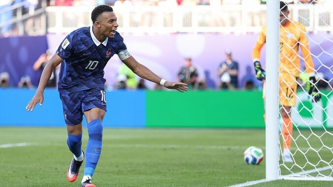 【写真・画像】フランス、パラグアイに1ー0勝利で4大会連続ベスト8進出！エンバペPK弾でメッシに並ぶ大会7点目　通算19得点で大台迫る【W杯】　1枚目
