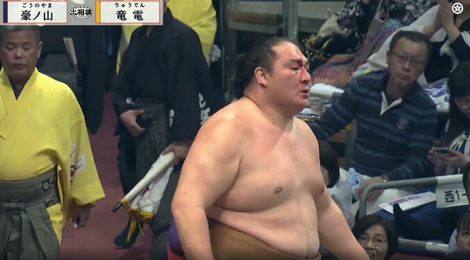 振り返ったらパックリ流血