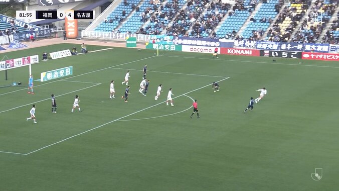 「泣いてんのか」初スタメンの福岡DFが涙の退場「ちょっと冷静になれば」「魂見せた」痛恨の2枚目イエローにファンの意見様々 4枚目