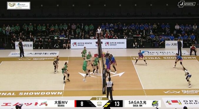 191センチのアタッカーが完璧に止められた！ 圧巻の2枚ブロックに愕然 3枚目