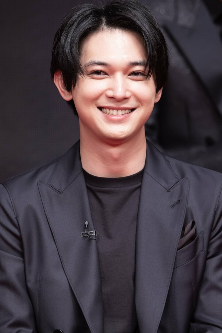 杉野遥亮、やたら高身長な“デカ中学生”役に不安にじませるも英勉監督がフォロー「小学生役もやってるし」 『東京リベンジャーズ』