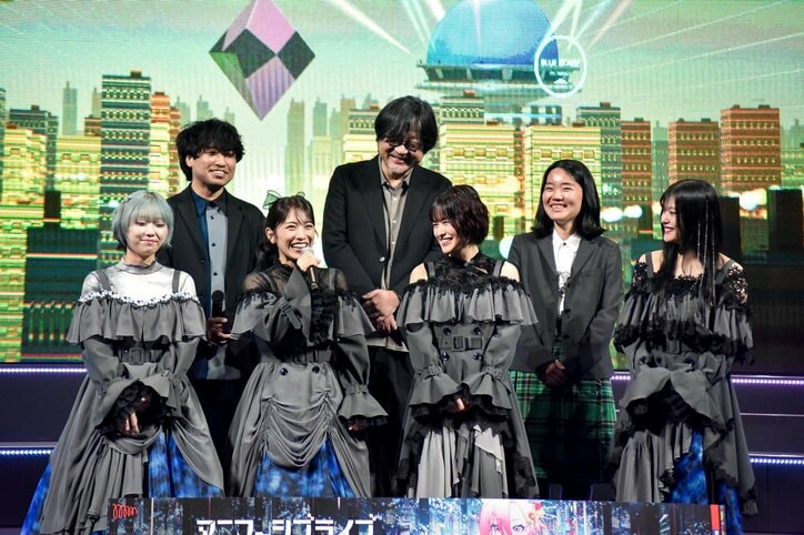 【写真・画像】新しいステージの形・アニマーシブライブとは!?「竜とそばかすの姫 - PROJECT LAYRA -」レポート 9枚目