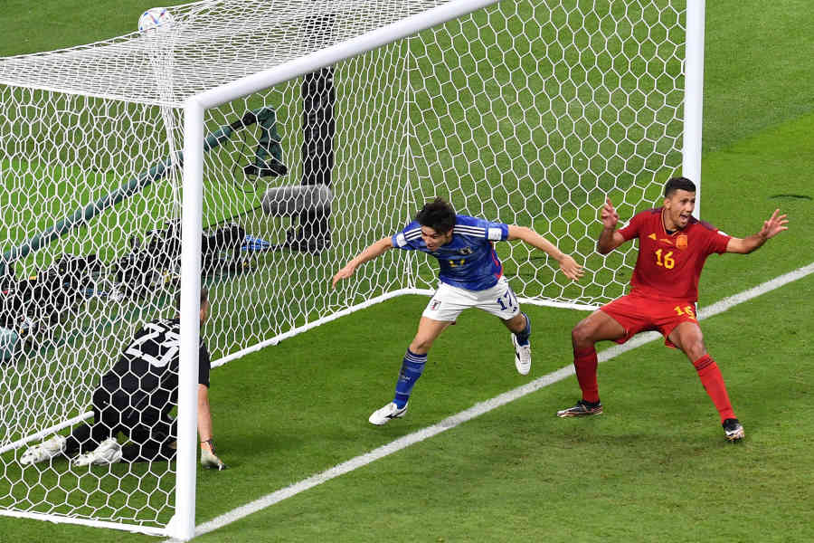 W杯】「VAR様ありがとう」「VAR神」 日本がスペインに大金星…「奇跡のゴール」大合唱 | FOOTBALL ZONE | FIFA ワールドカップ  2022 完全ガイド by ABEMA