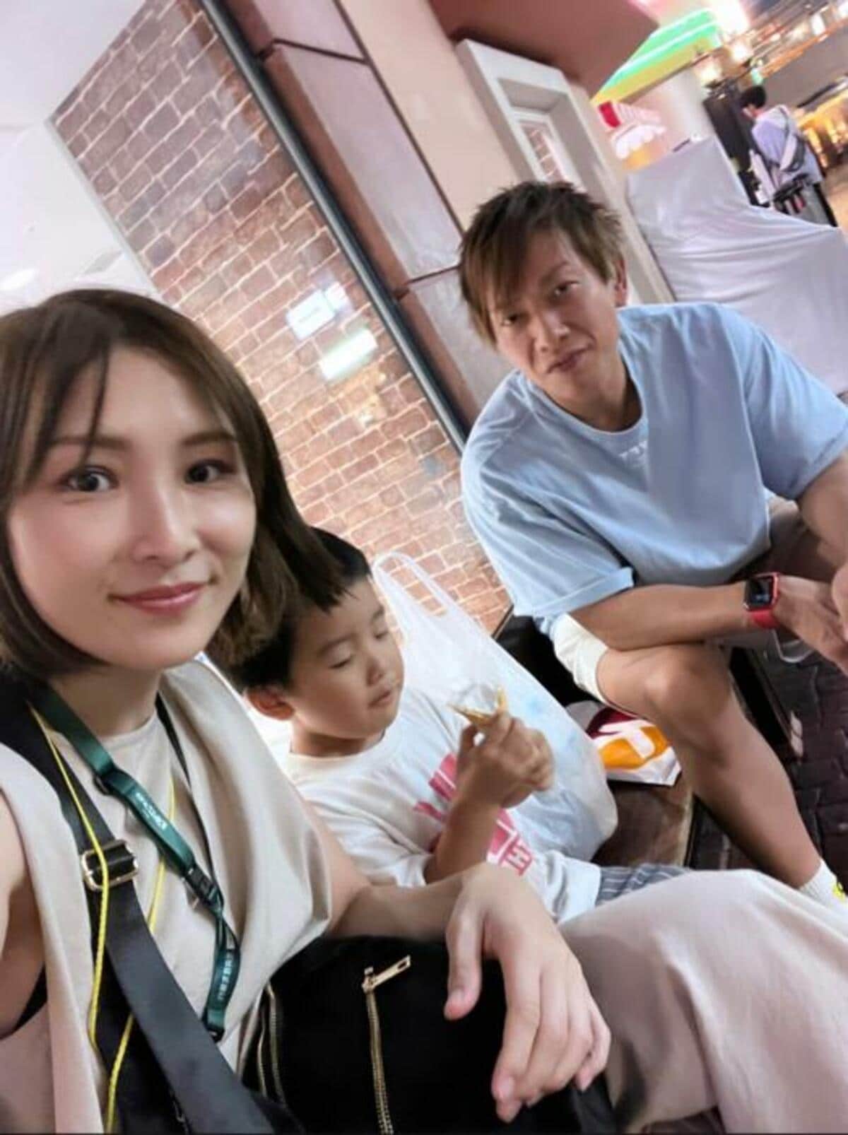 しみけん 奥さん