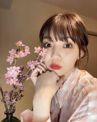 江野沢愛美の春らしいキュートなオフショットに絶賛「花より江野沢さん」「見惚れて寝不足」