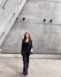 ​​​​​​​谷まりあ、様々なファッションスタイルでの動画公開 「本当にどれも可愛い」「非の打ち所がないほど綺麗」の声