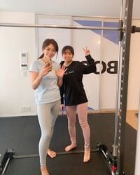 わちみなみ、大原優乃とのトレーニング姿を公開し「抜群のプロポーション」「仲良いね」の声