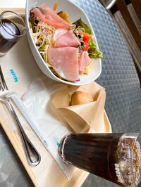 堀ちえみ『ドトール珈琲店のサラダボウル』