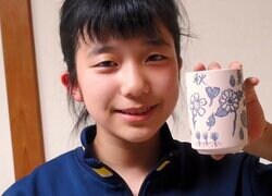 八丈島出身の22歳セクシー女優「小学校から中学までいじめられていた」壮絶な学生時代を告白「ストレスで髪とか爪とか唇を全部剥いて…」当時の写真も公開