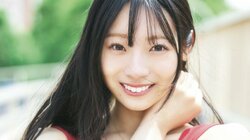 日向坂46・宮地すみれ、パジャマでリラックス＆大人の赤ワンピ姿 『週チャン』初登場＆少年誌初ソロ表紙飾る